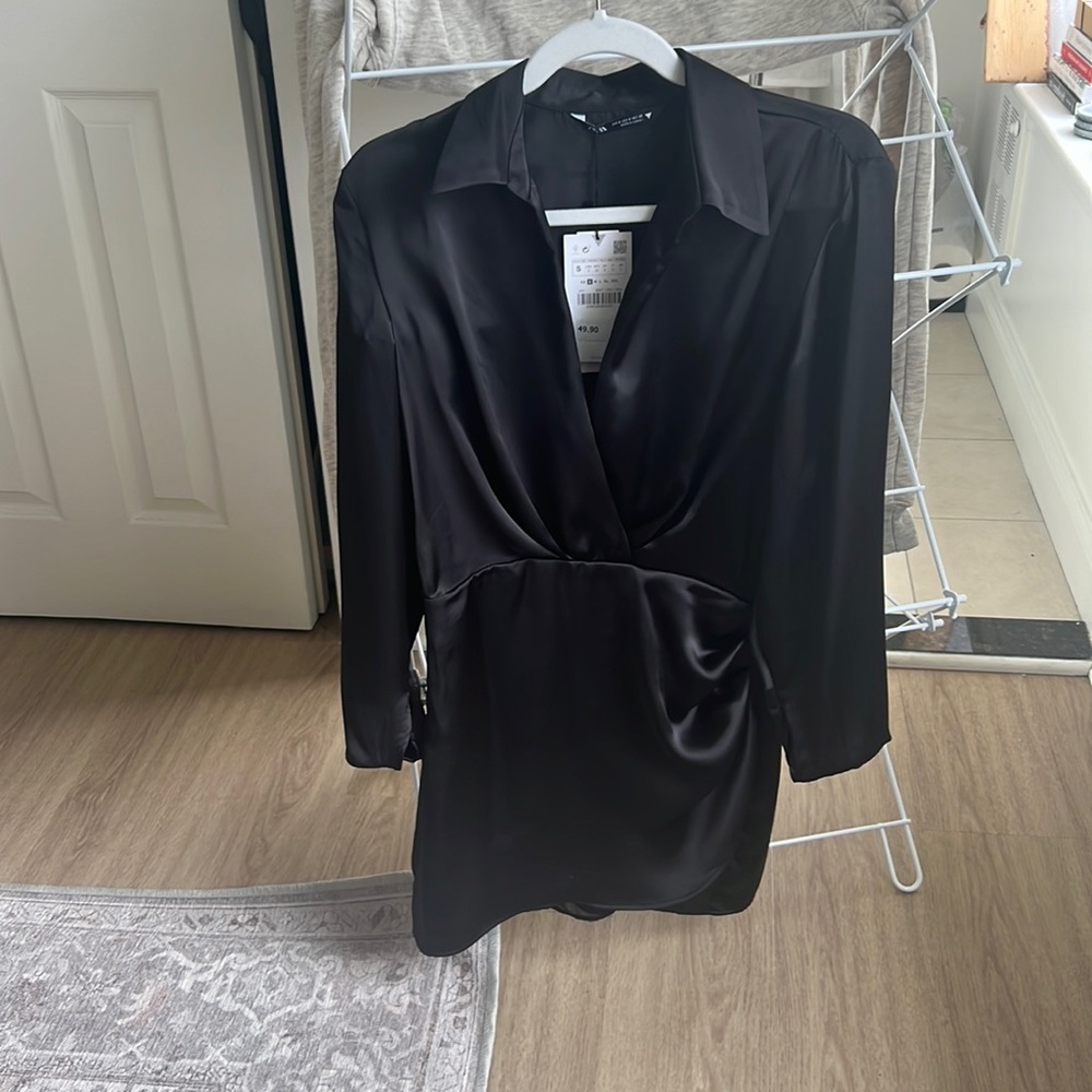 Zara SHORT SATIN EFFECT DRESS size S NWT